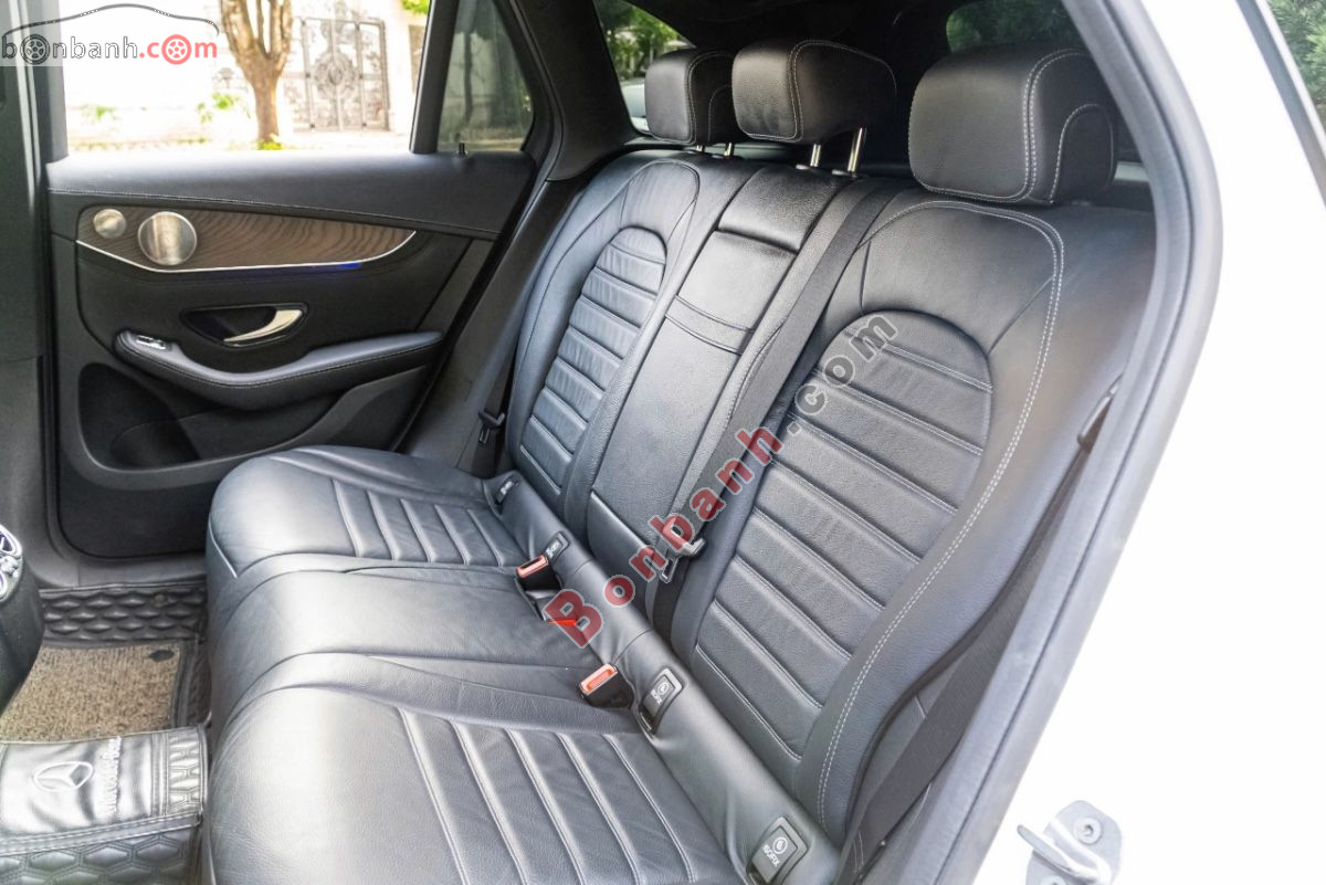 Bán ô tô Mercedes Benz GLC 200 4Matic - 2021 - xe cũ