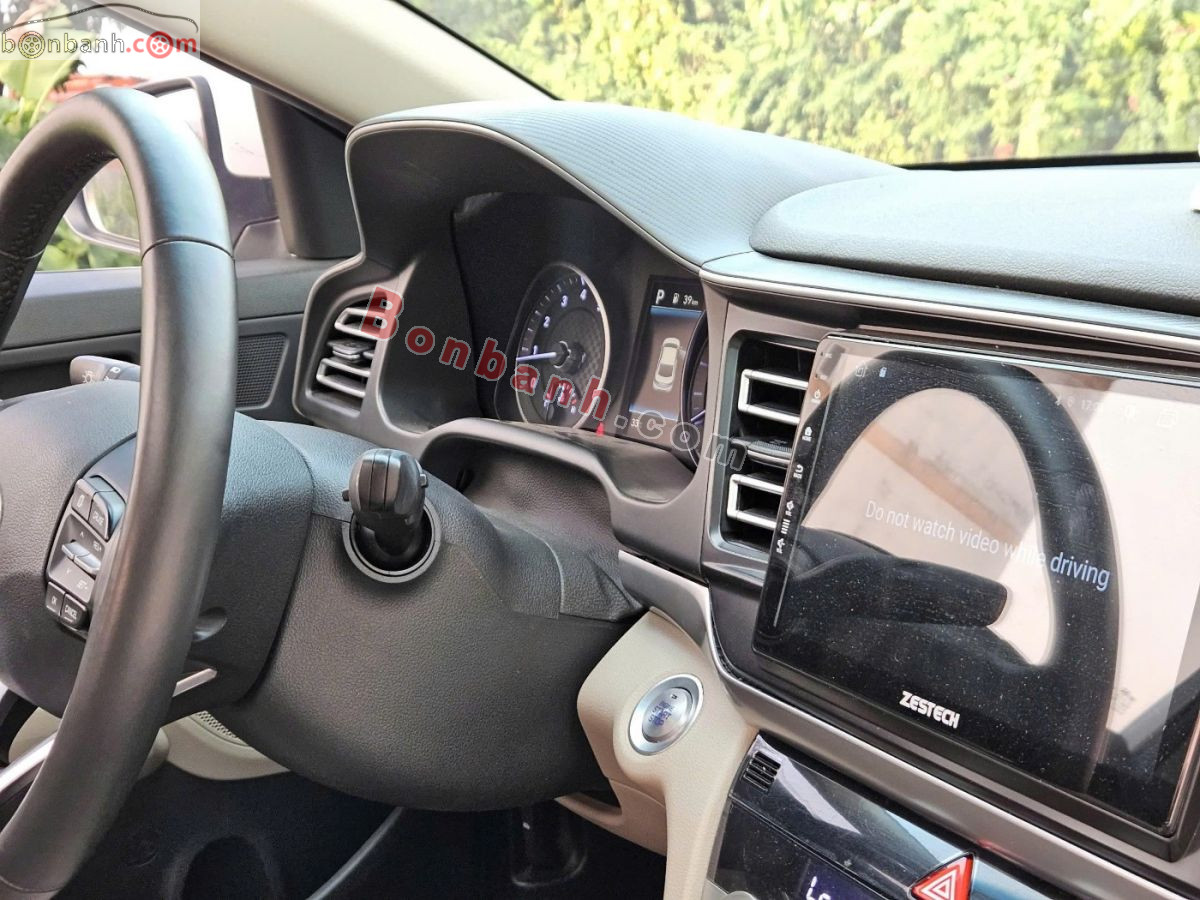 Bán ô tô Hyundai Elantra 2.0 AT - 2021 - xe cũ