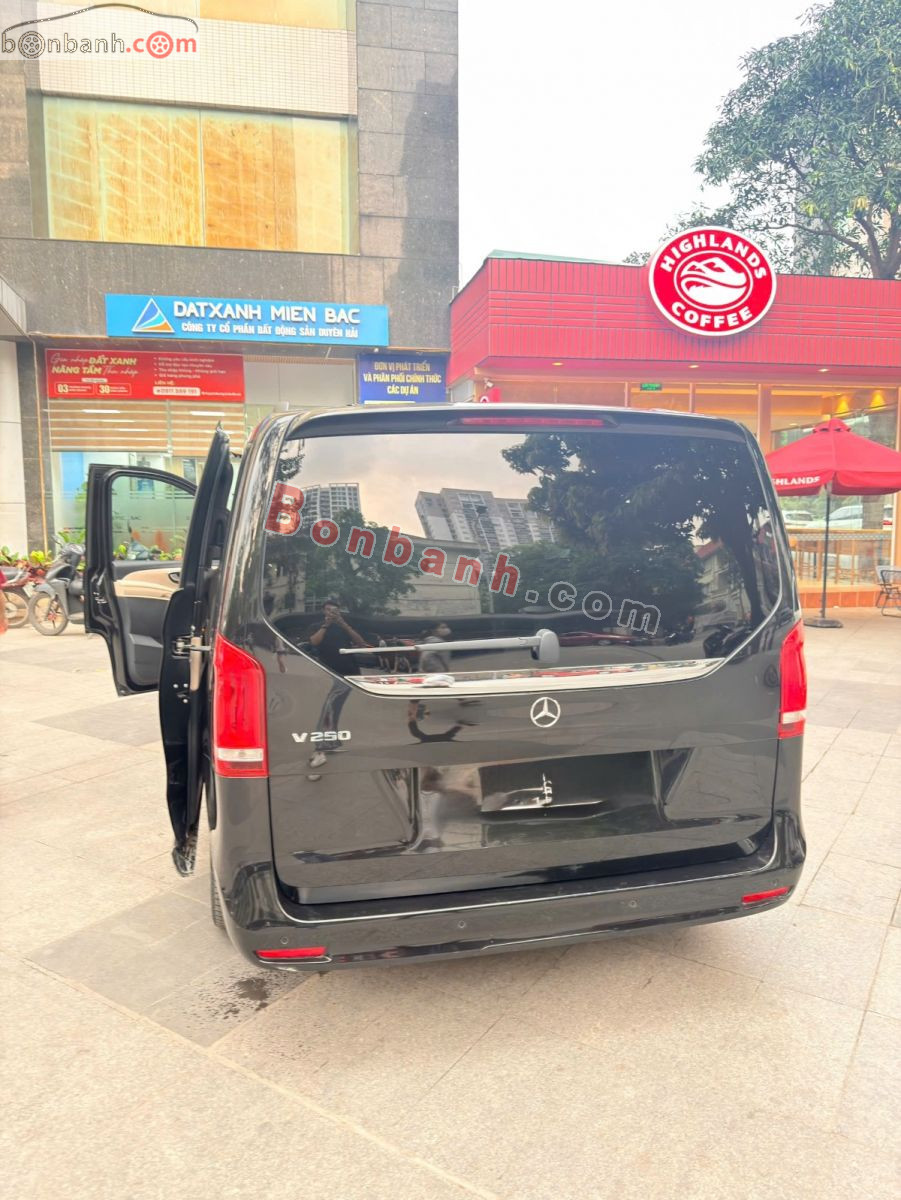 Bán ô tô Mercedes Benz V class V250 AMG - 2023 - xe cũ