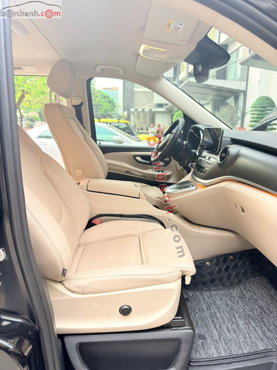 Bán ô tô Mercedes Benz V class V250 AMG - 2023 - xe cũ