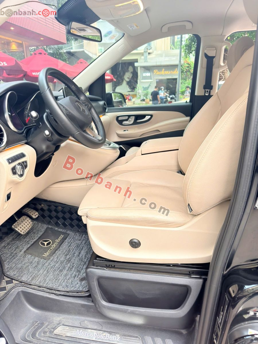Bán ô tô Mercedes Benz V class V250 AMG - 2023 - xe cũ