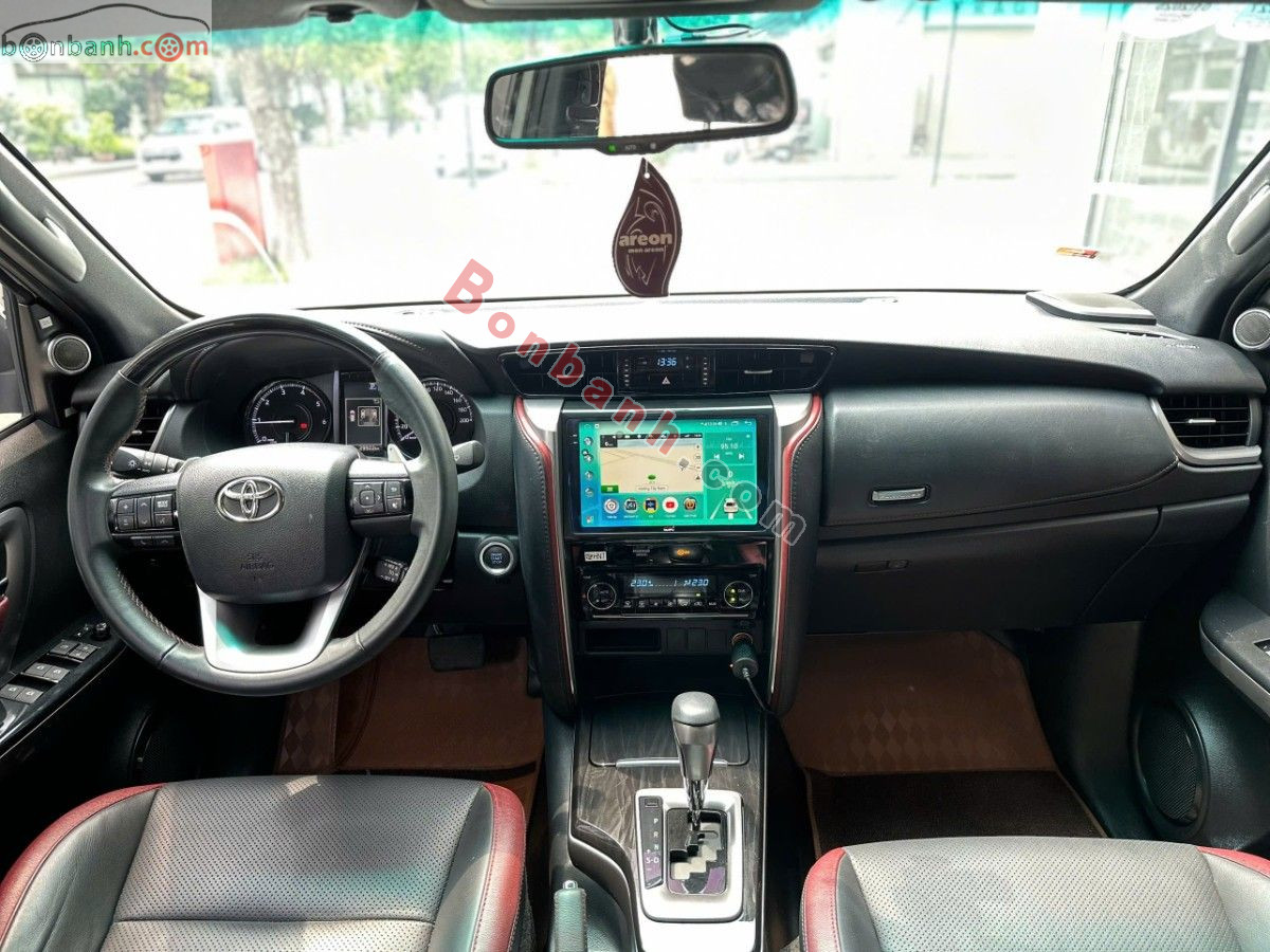 Bán ô tô Toyota Fortuner Legender 2.4L 4x2 AT - 2024 - xe cũ