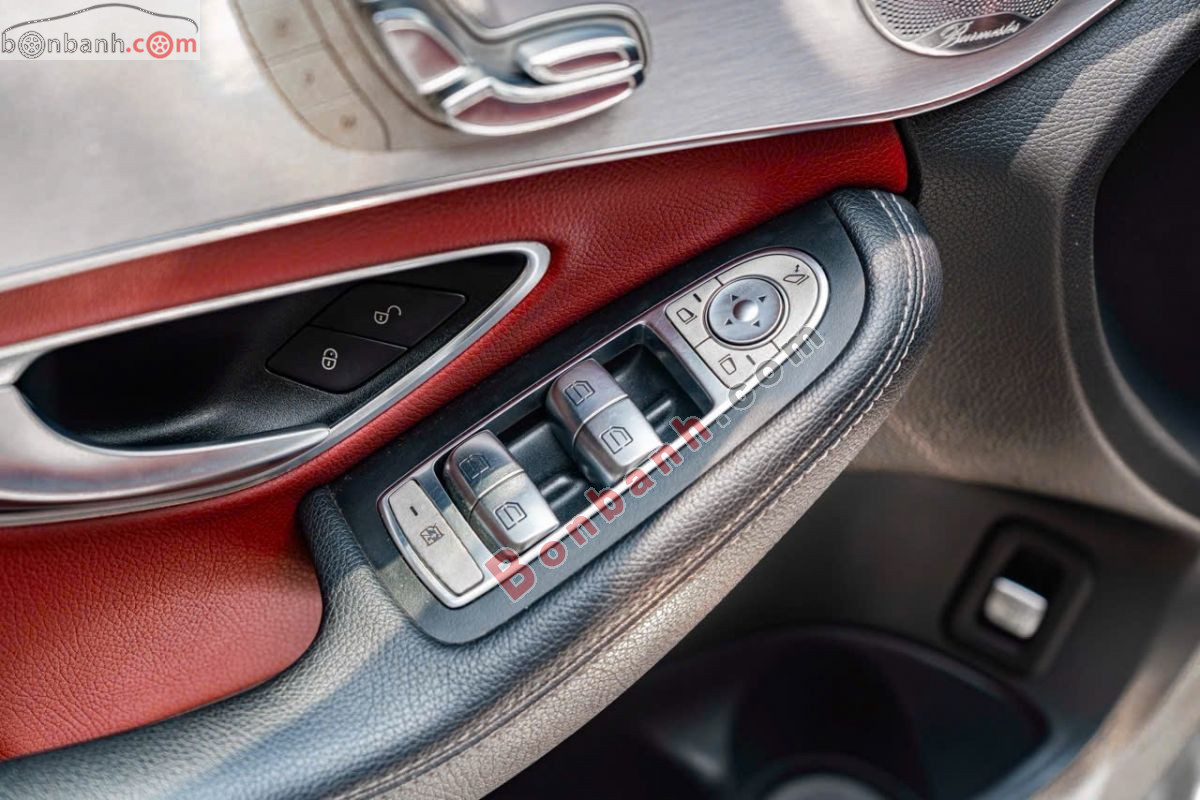 Bán ô tô Mercedes Benz C class C300 AMG - 2017 - xe cũ