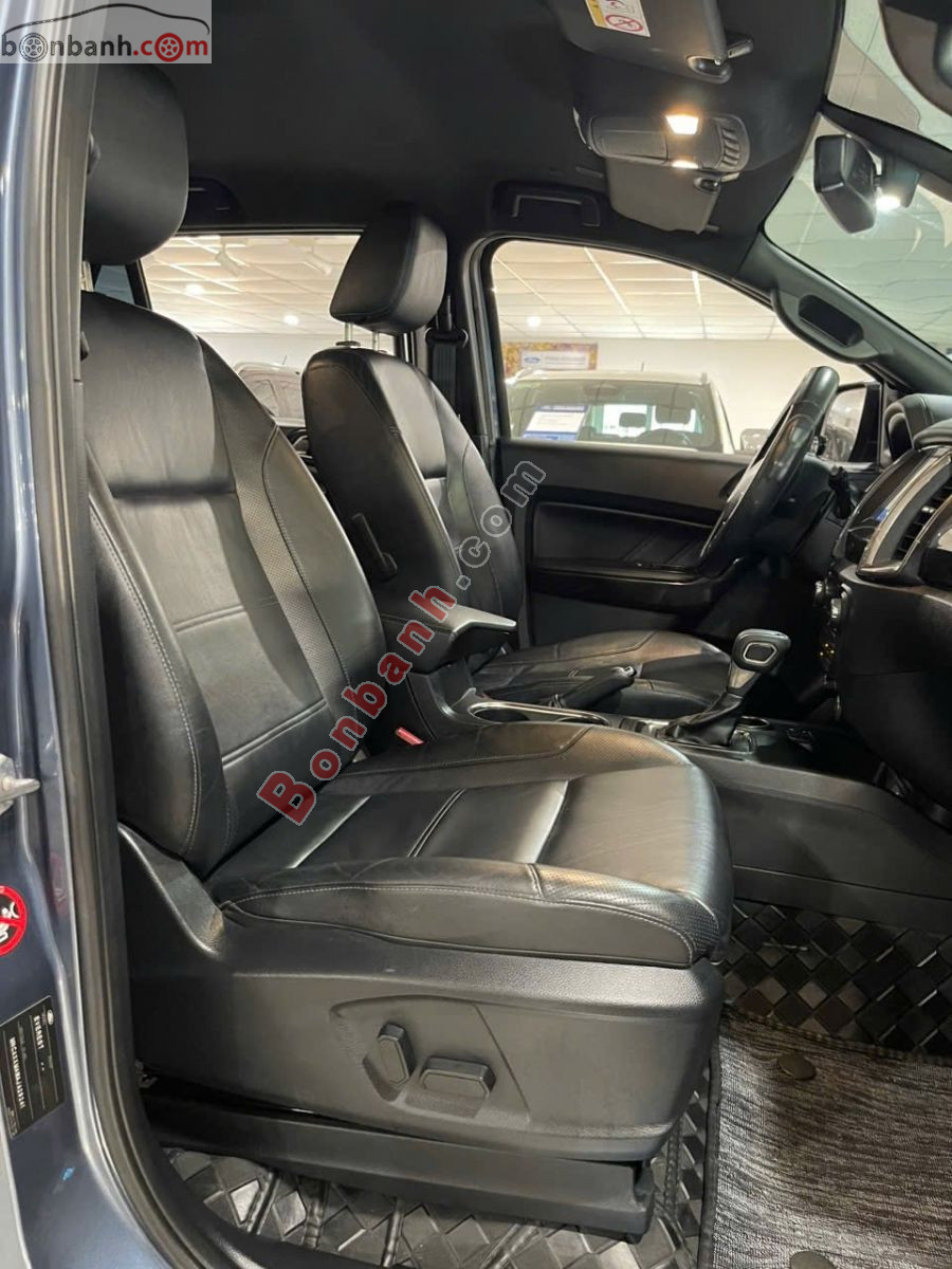 Bán ô tô Ford Everest Titanium 2.0L 4x2 AT - 2018 - xe cũ