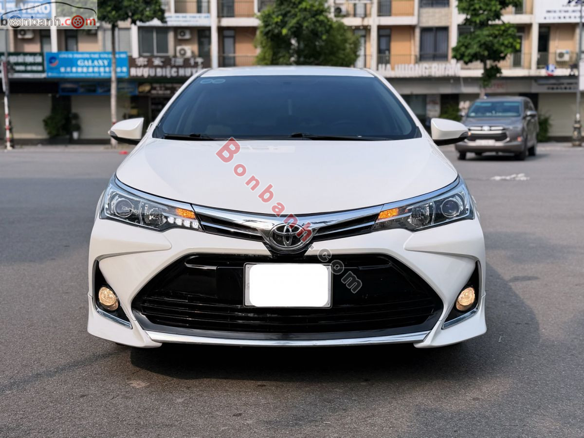 Bán ô tô Toyota Corolla altis 1.8E AT - 2022 - xe cũ