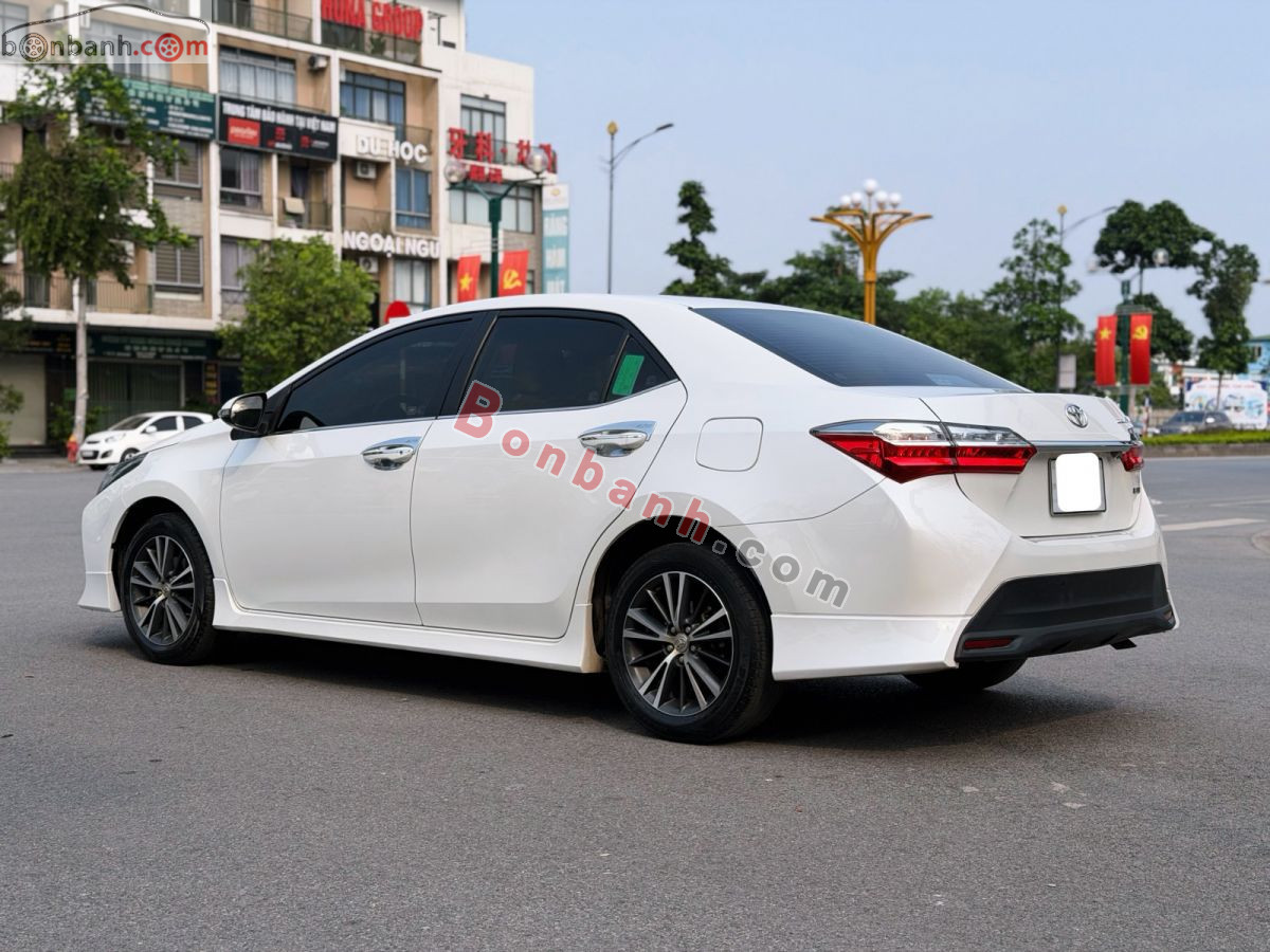 Bán ô tô Toyota Corolla altis 1.8E AT - 2022 - xe cũ