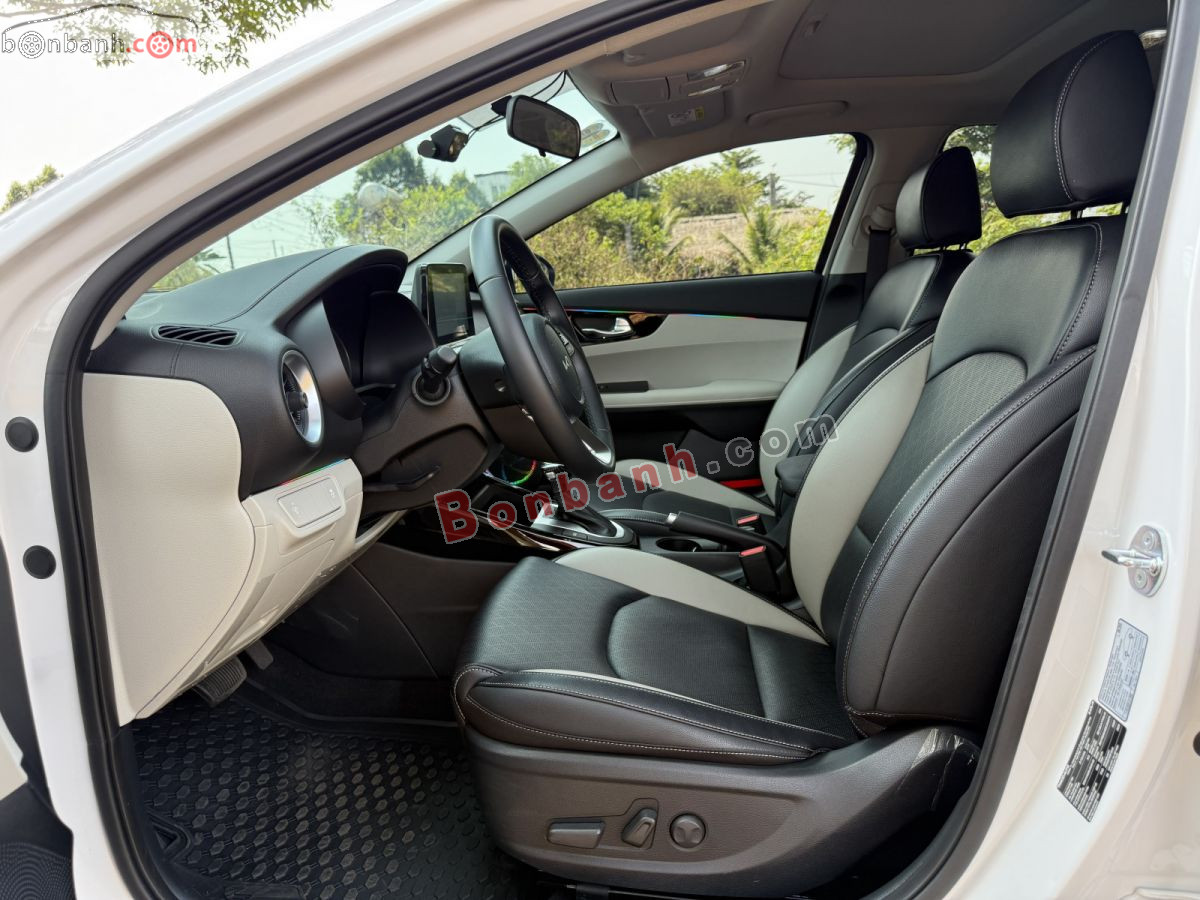 Bán ô tô Kia K3 Luxury 1.6 AT - 2025 - xe cũ