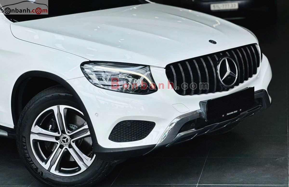 Bán ô tô Mercedes Benz GLC 250 4Matic - 2018 - xe cũ