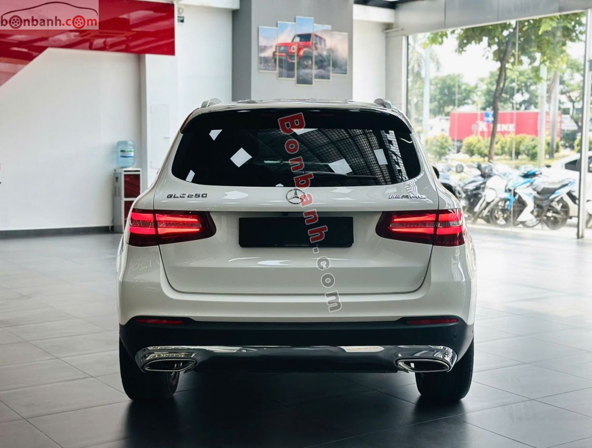 Bán ô tô Mercedes Benz GLC 250 4Matic - 2018 - xe cũ