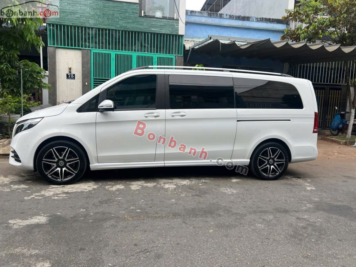 Bán ô tô Mercedes Benz V class V250 AMG - 2023 - xe cũ