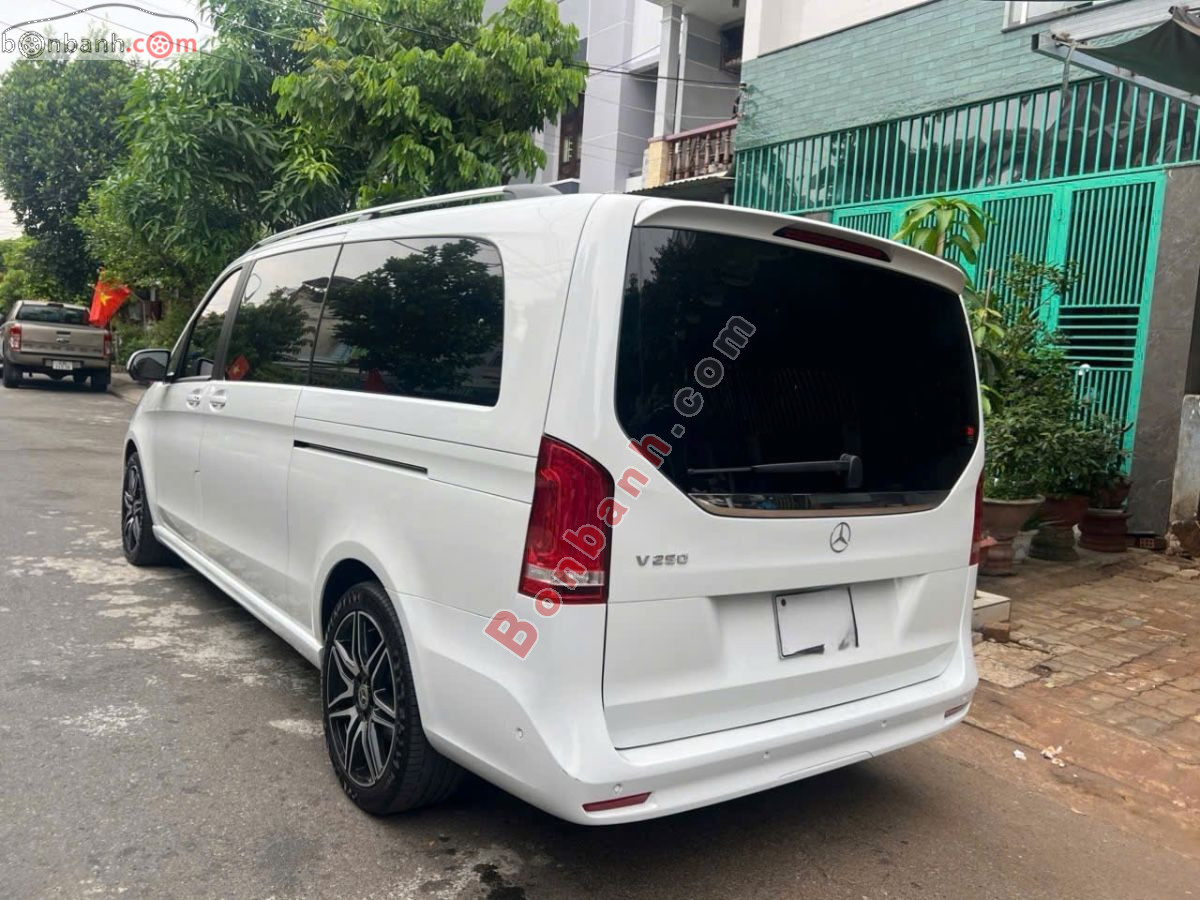 Bán ô tô Mercedes Benz V class V250 AMG - 2023 - xe cũ