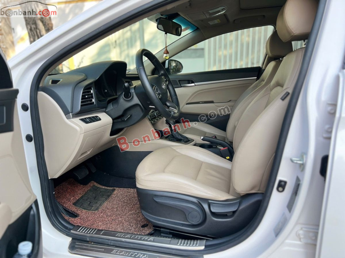 Bán ô tô Hyundai Elantra 1.6 AT - 2019 - xe cũ