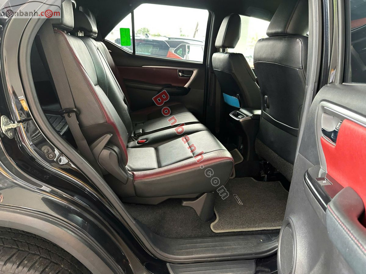 Bán ô tô Toyota Fortuner Legender 2.4L 4x2 AT - 2022 - xe cũ