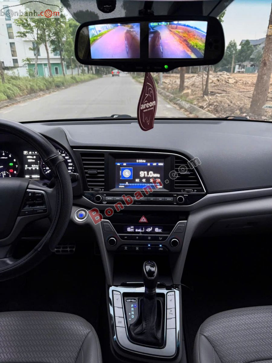 Bán ô tô Hyundai Elantra 2.0 AT - 2016 - xe cũ