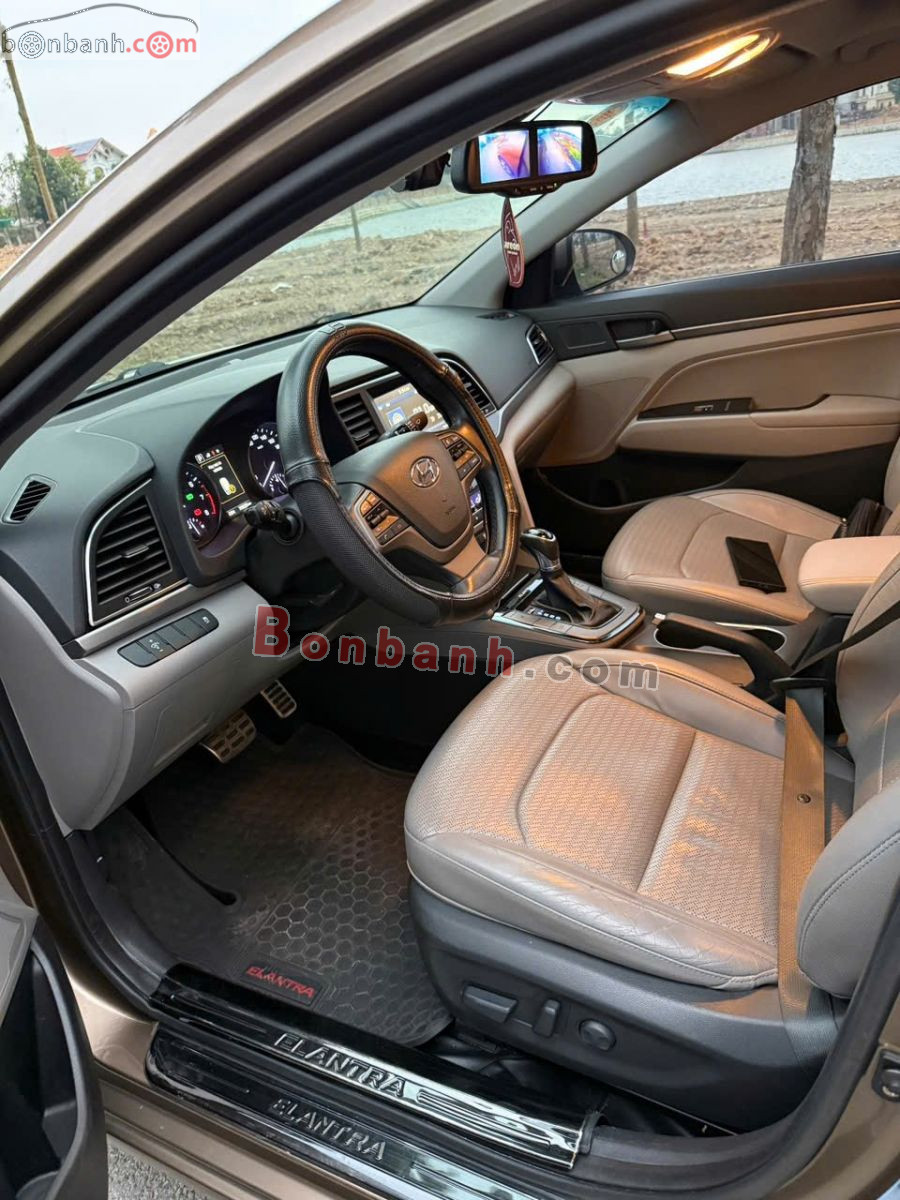 Bán ô tô Hyundai Elantra 2.0 AT - 2016 - xe cũ