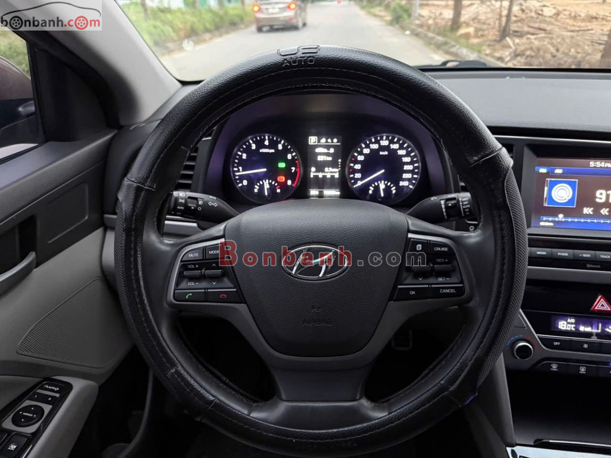 Bán ô tô Hyundai Elantra 2.0 AT - 2016 - xe cũ