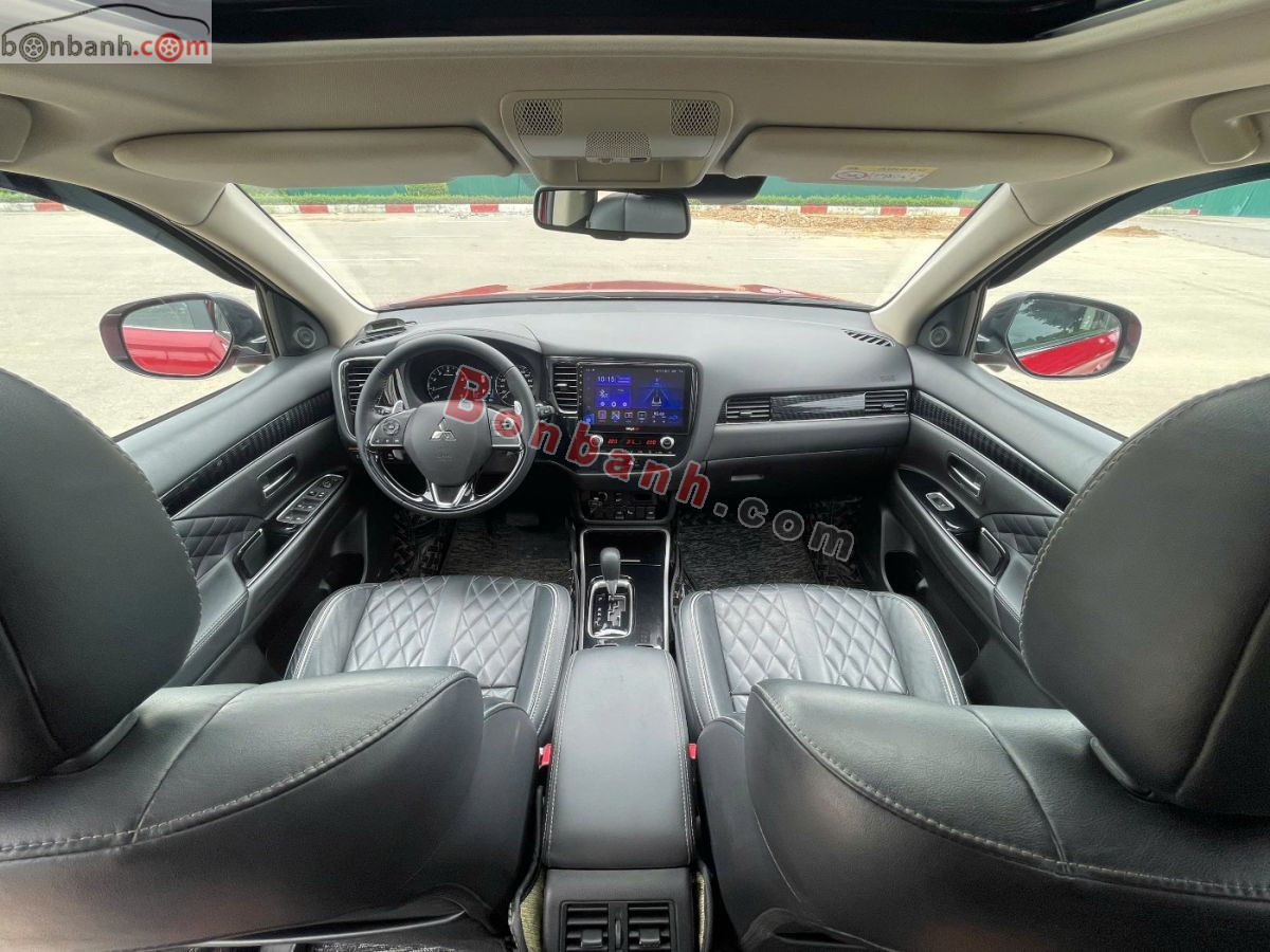 Bán ô tô Mitsubishi Outlander Premium 2.0 CVT - 2022 - xe cũ