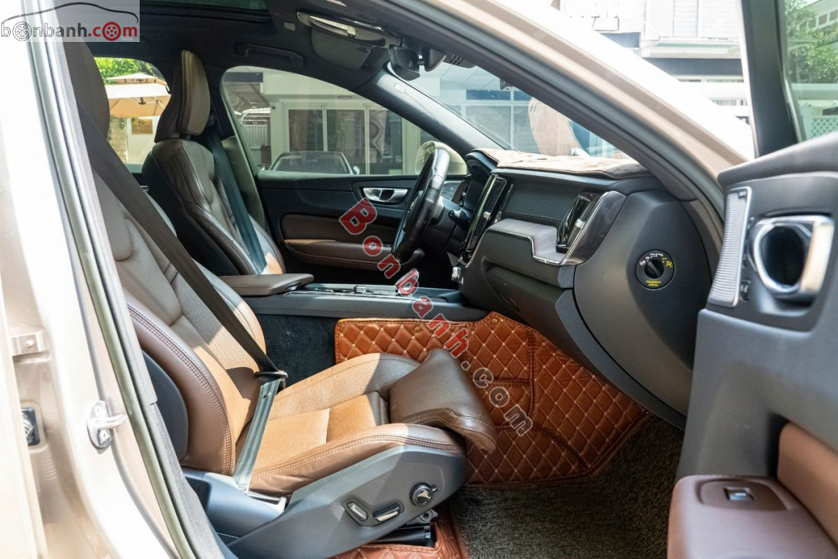 Bán ô tô Volvo XC60 Ultimate Bright B6 AWD - 2023 - xe cũ