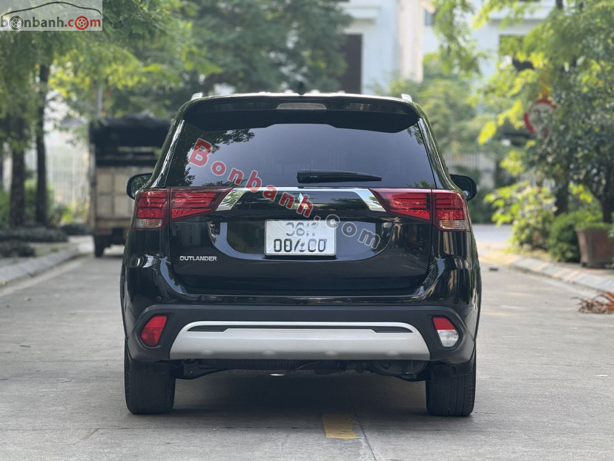 Bán ô tô Mitsubishi Outlander 2.0 CVT - 2021 - xe cũ