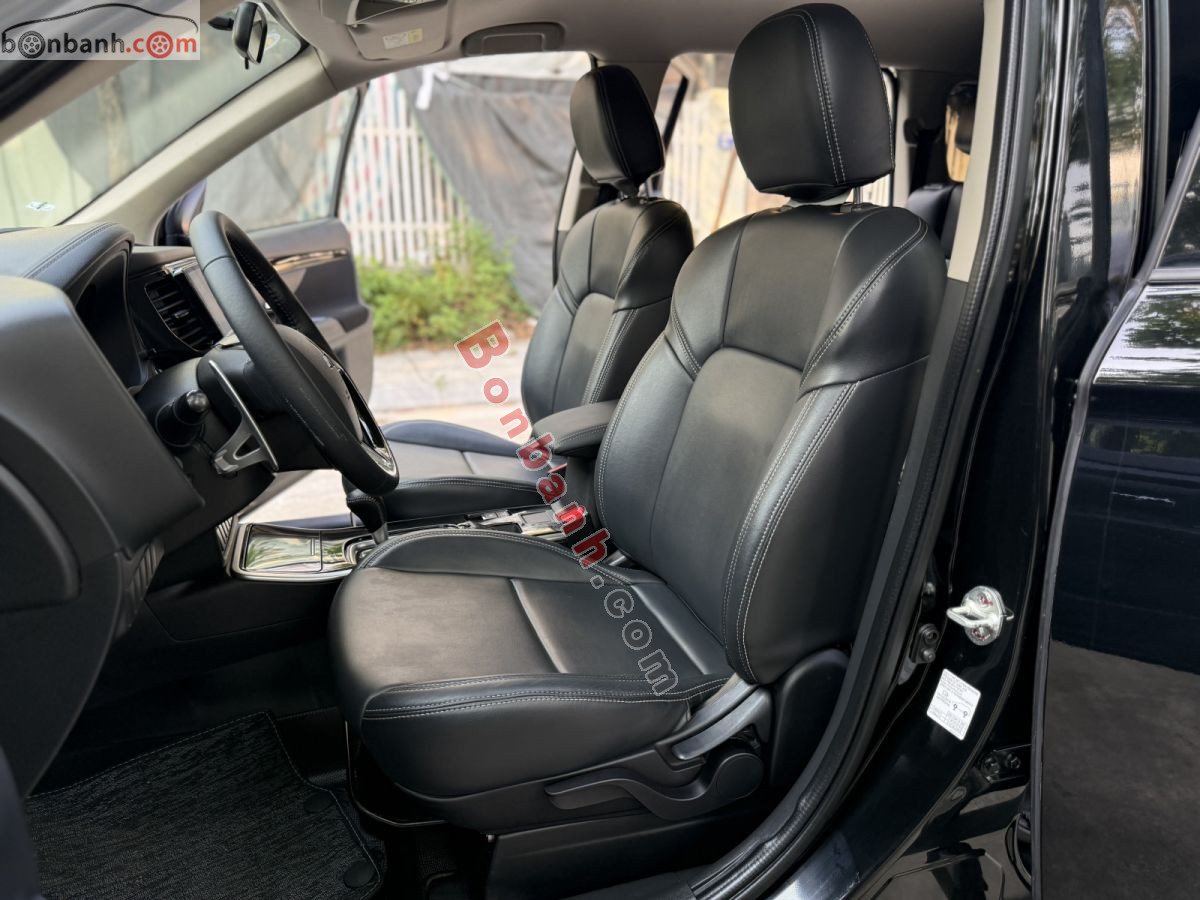 Bán ô tô Mitsubishi Outlander 2.0 CVT - 2021 - xe cũ