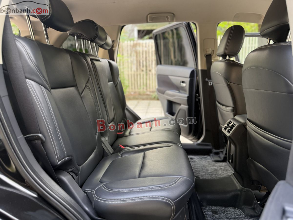 Bán ô tô Mitsubishi Outlander 2.0 CVT - 2021 - xe cũ