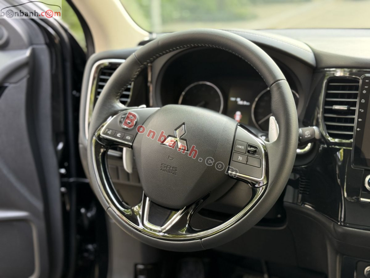 Bán ô tô Mitsubishi Outlander 2.0 CVT - 2021 - xe cũ