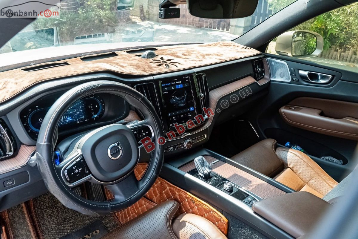 Bán ô tô Volvo XC60 Ultimate Bright B6 AWD - 2024 - xe cũ