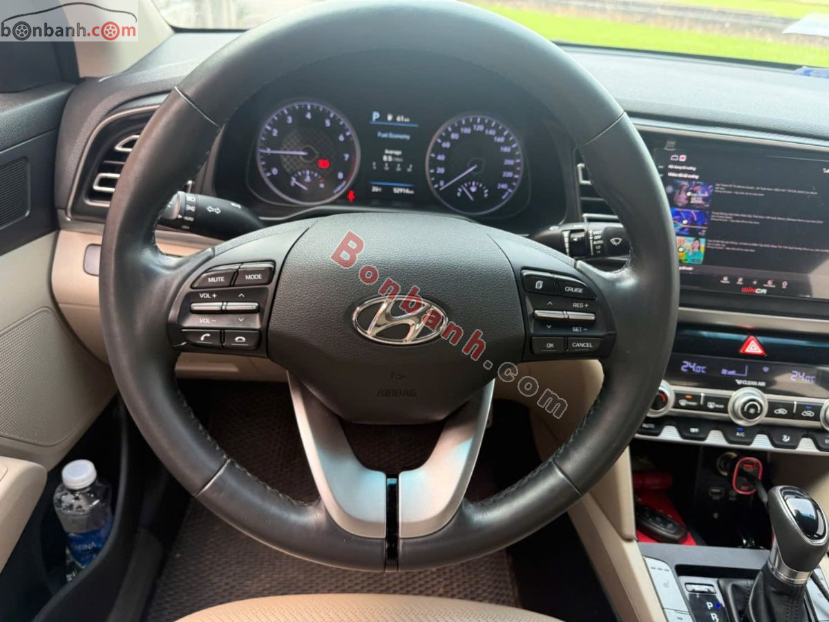 Bán ô tô Hyundai Elantra 2.0 AT - 2020 - xe cũ