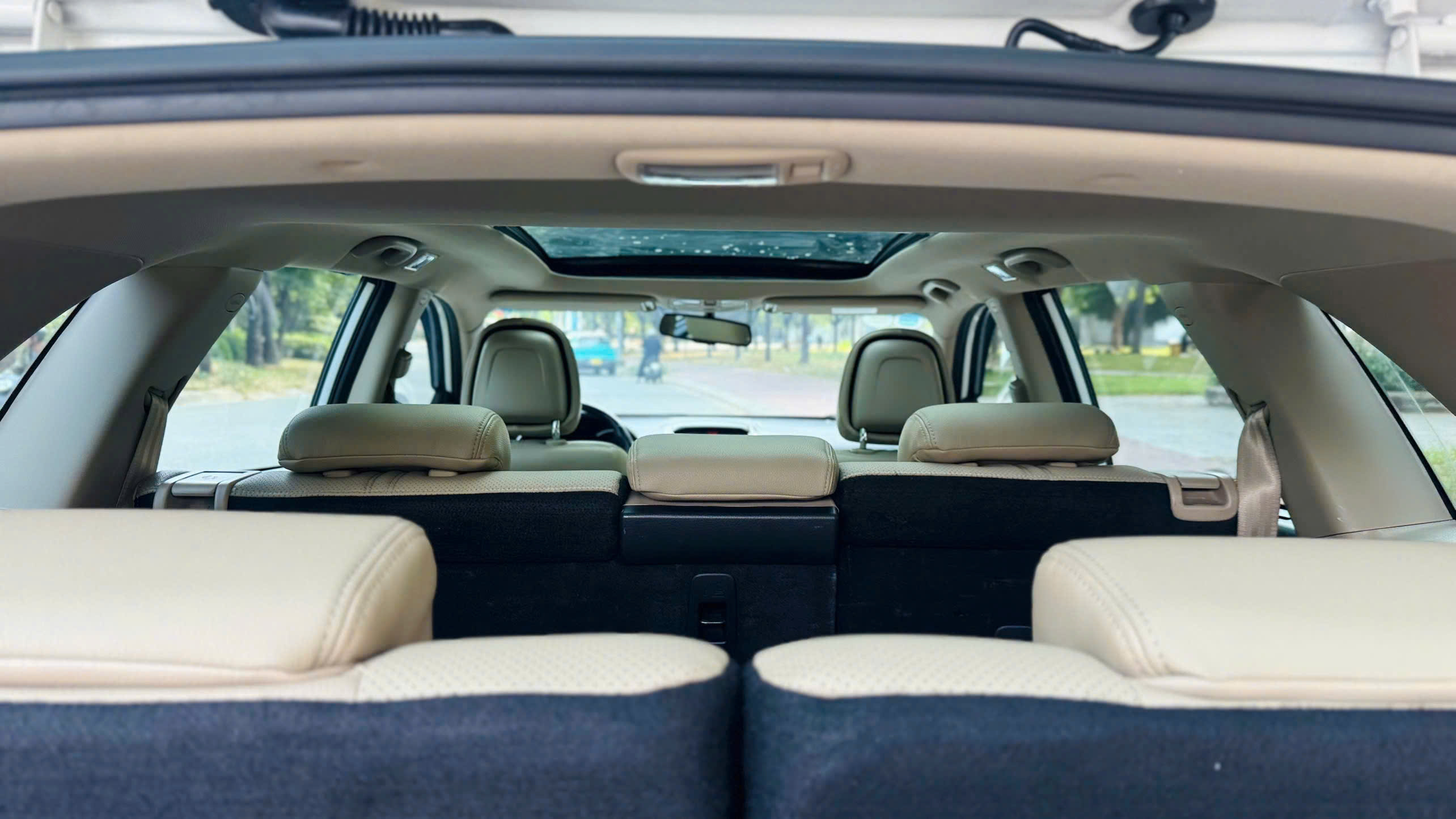 Bán Kia Sorento DATH Full máy dầu sản xuất 2019, màu trắng