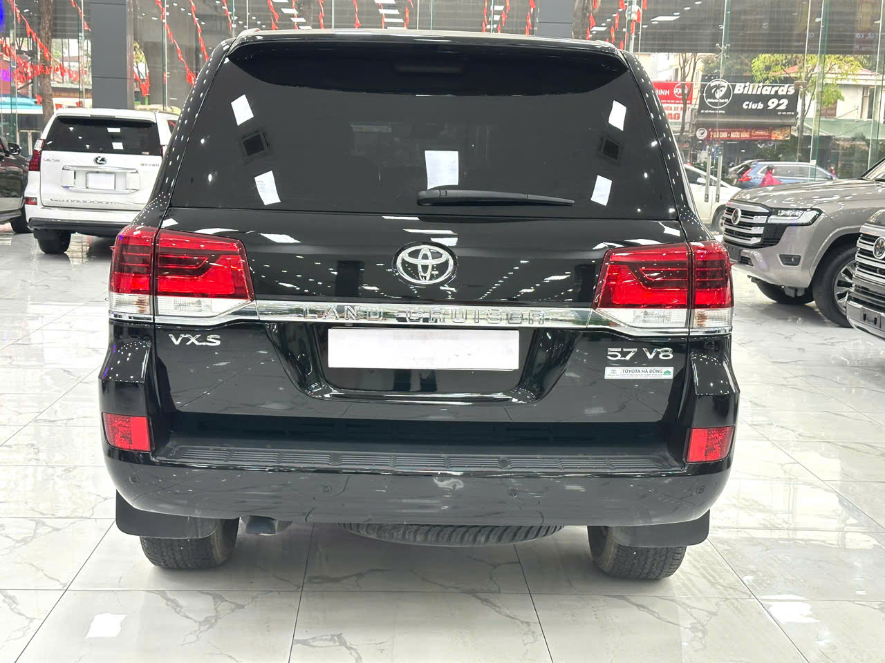 Bán Toyota Land Cruiser MBS sản xuất 2020, màu đen, nhập khẩu