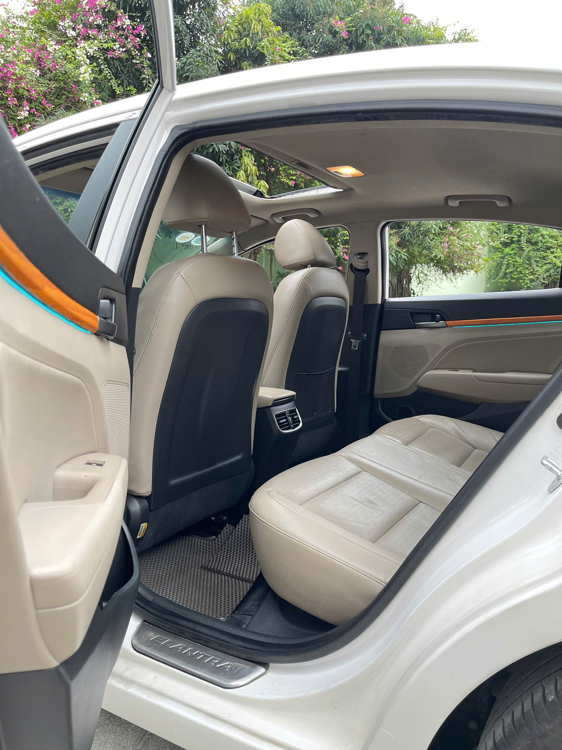 Bán Xe Hyundai Elantra 2018 – Giá Tốt Cho Người Thiện Chí