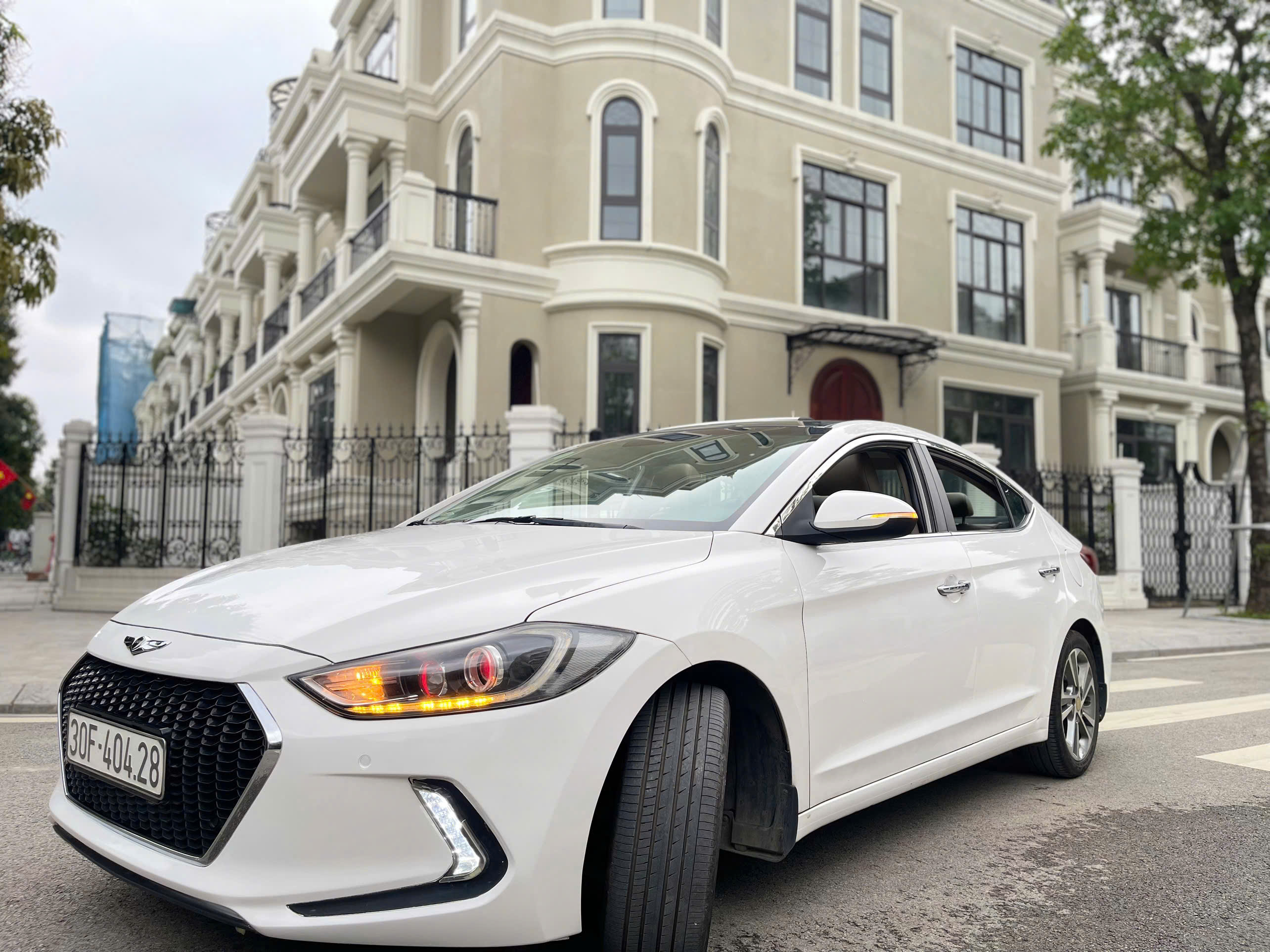 Bán Xe Hyundai Elantra 2018 – Giá Tốt Cho Người Thiện Chí