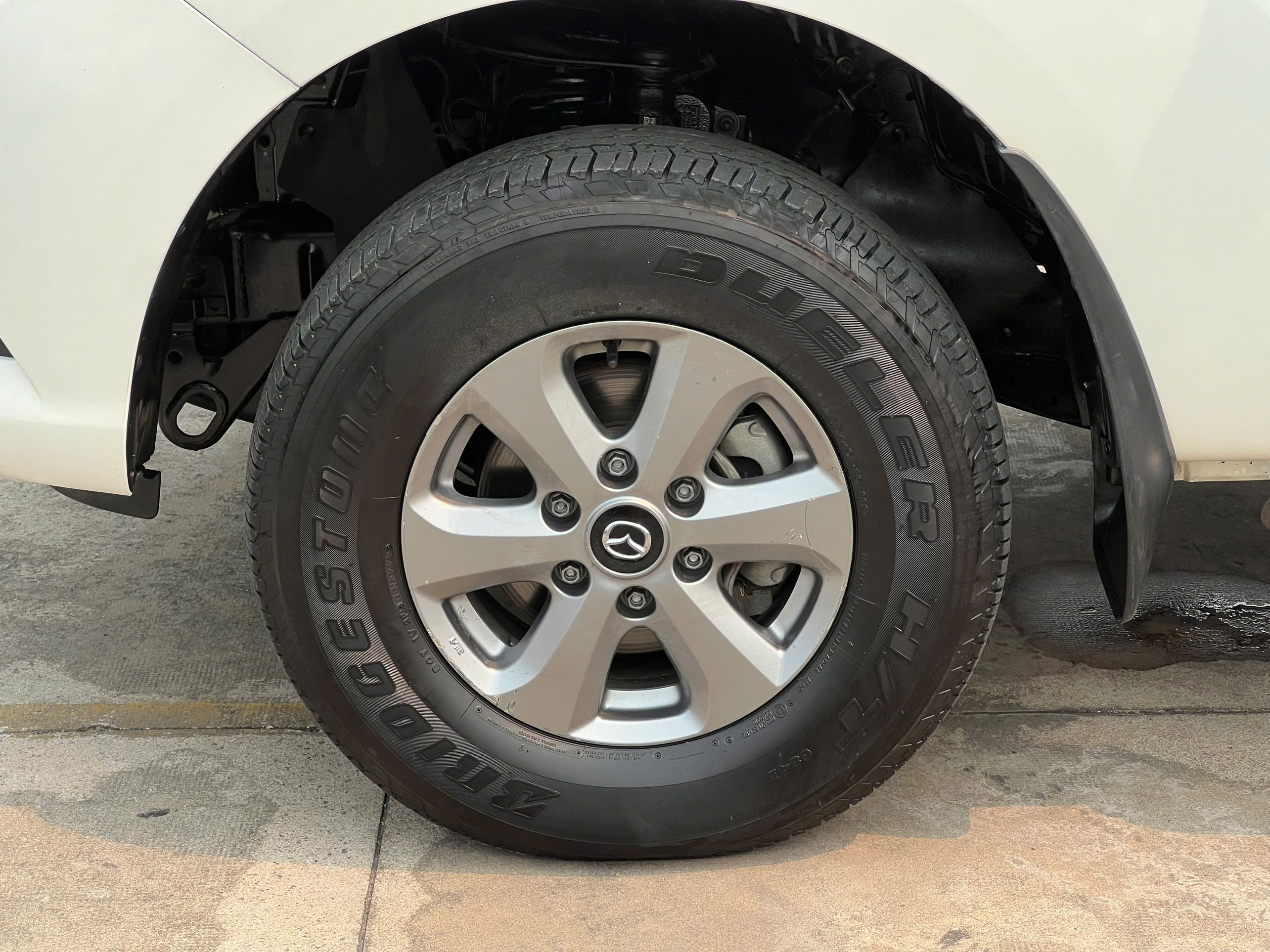 Bán Mazda Mazda BT 50 năm 2016, màu trắng, xe nhập