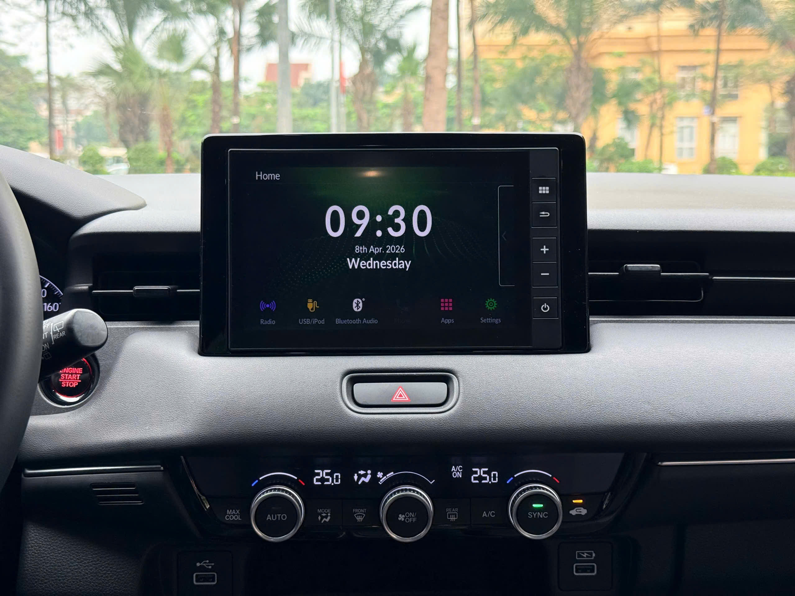 Bán ô tô Honda HR-V RS năm 2024, màu đen, xe nhập, 775tr