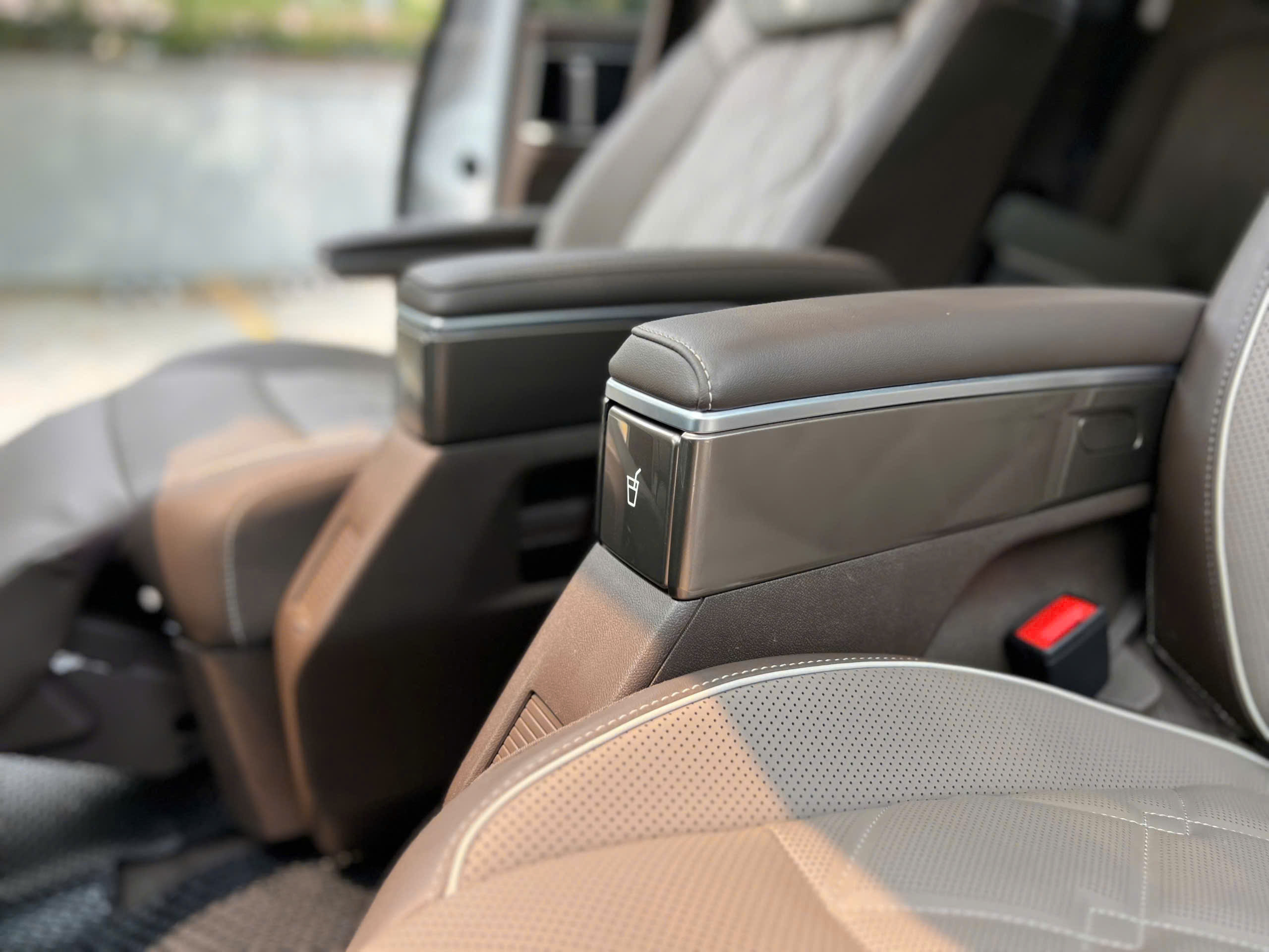 Bán ô tô Volkswagen Tiguan sản xuất 2024, màu trắng, xe nhập