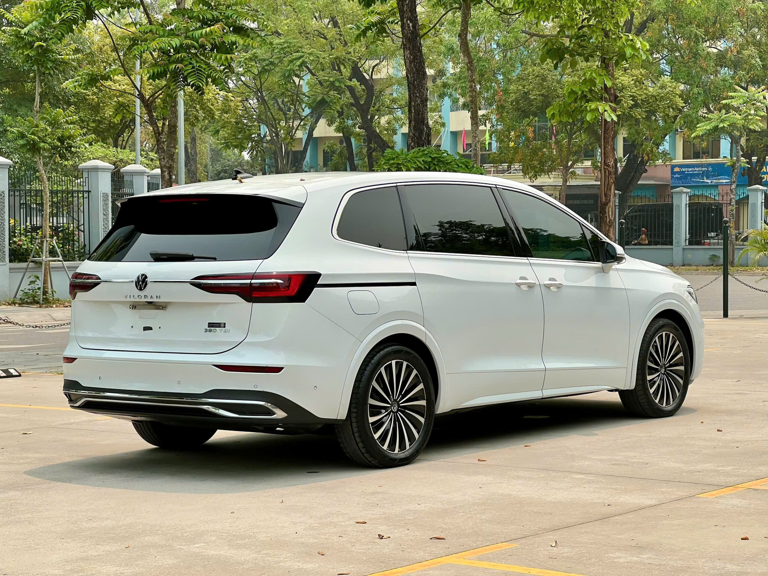 Bán ô tô Volkswagen Tiguan sản xuất 2024, màu trắng, xe nhập