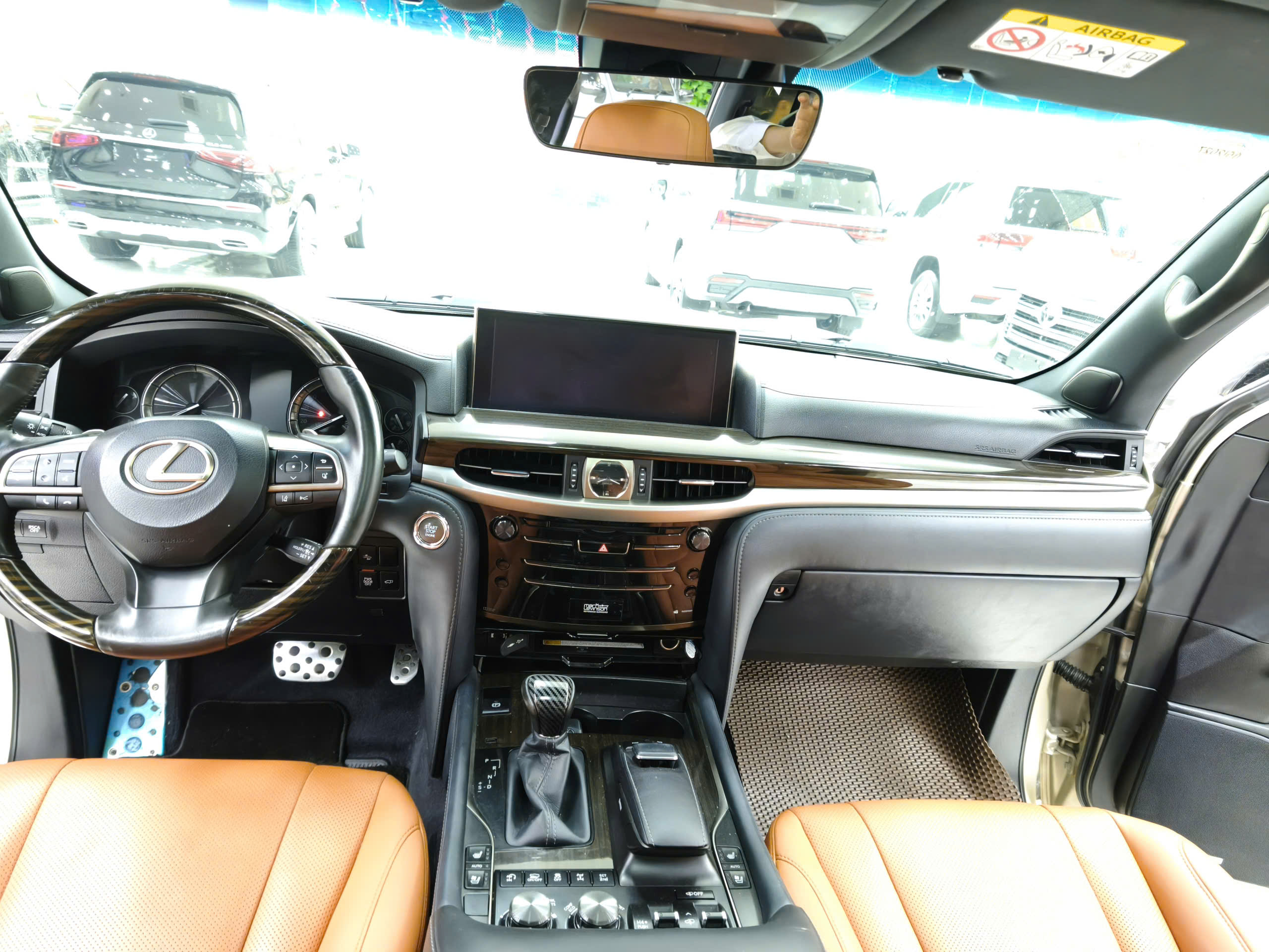 Bán xe Lexus LX 570 Super Sport Trung Đông năm 2018