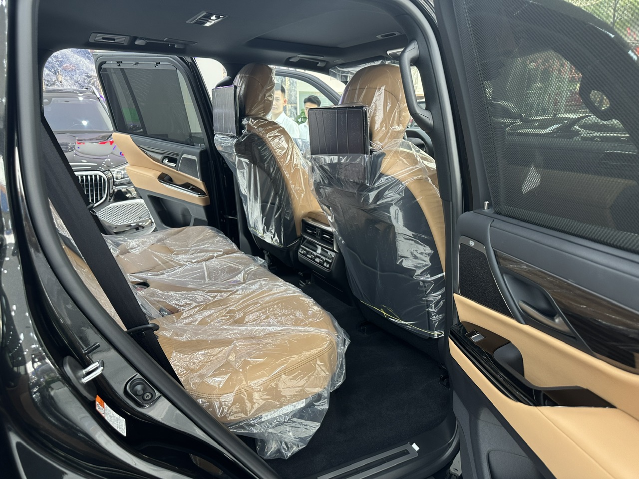 Bán Xe  Lexus LX 600 năm 2026, màu đen, xe nhập mới 100%