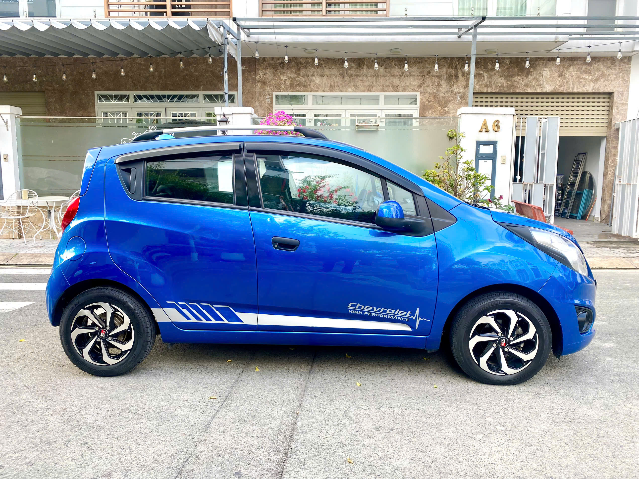 Xe 5 chổ nhỏ gọn tiết kiệm nhiên liệu Spark LS 2017 số sàn