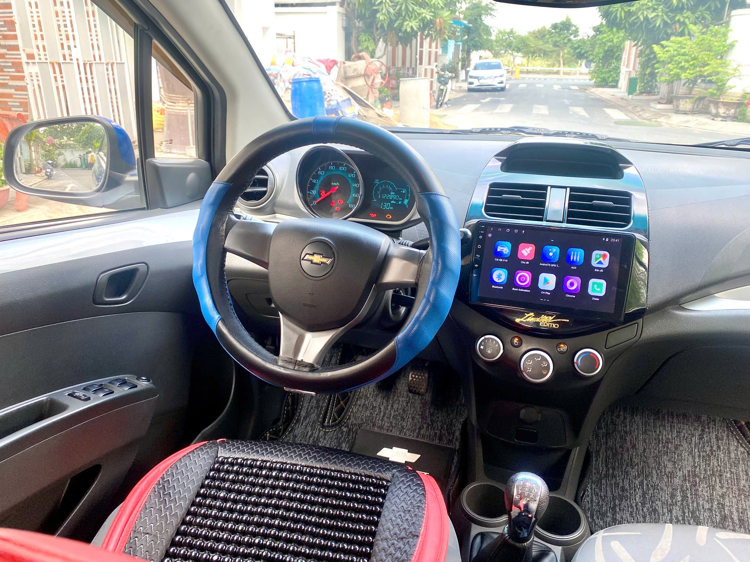 Xe 5 chổ nhỏ gọn tiết kiệm nhiên liệu Spark LS 2017 số sàn