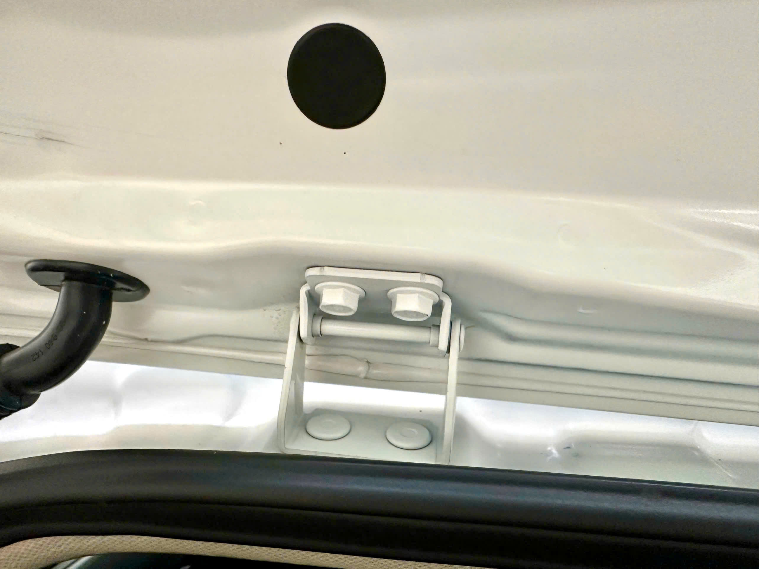 Xe 5 chổ nhỏ gọn tiết kiệm Chevrolet Spark LT 2014 số sàn bản đủ