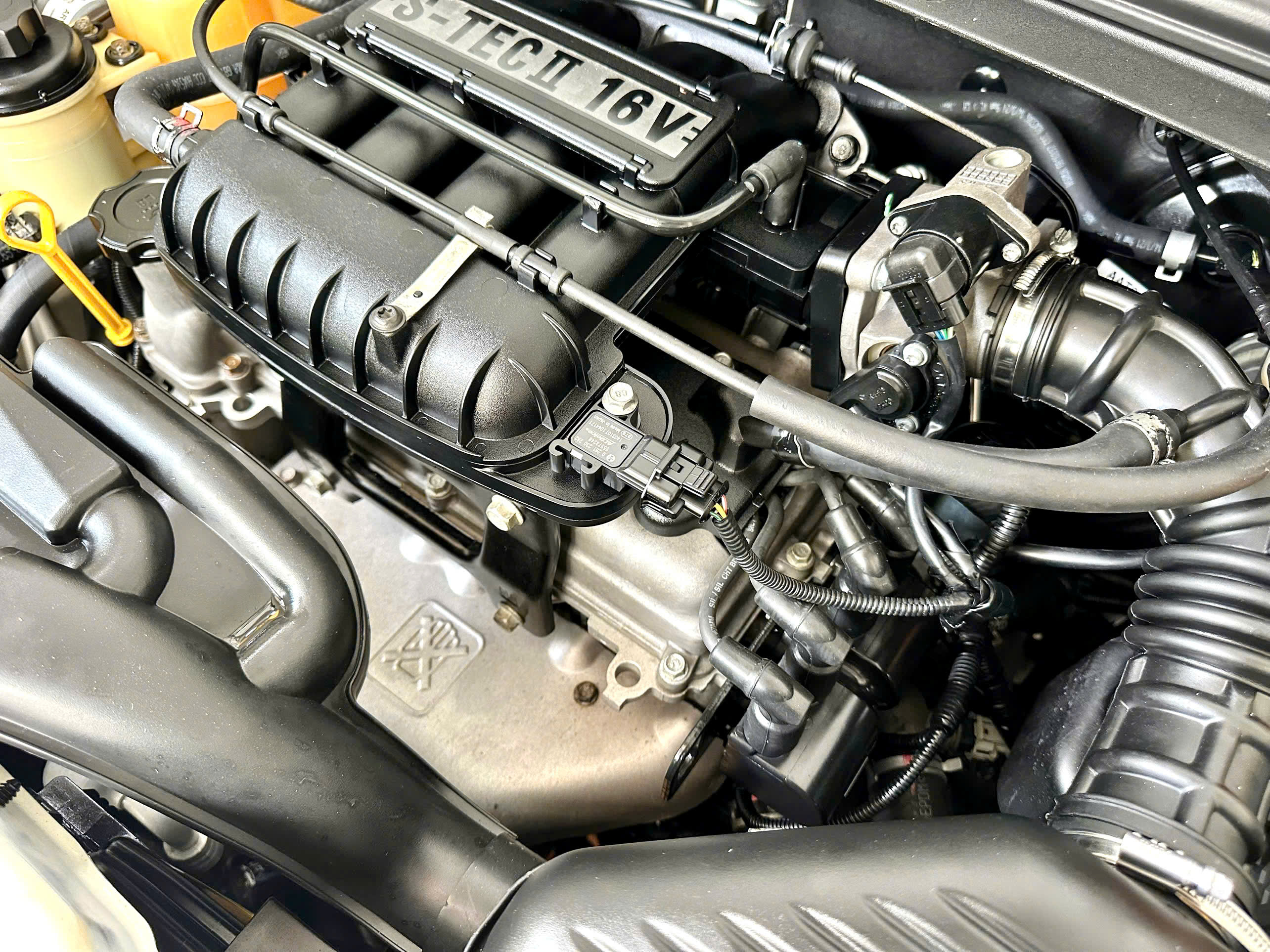 Xe 5 chổ nhỏ gọn tiết kiệm Chevrolet Spark LT 2014 số sàn bản đủ