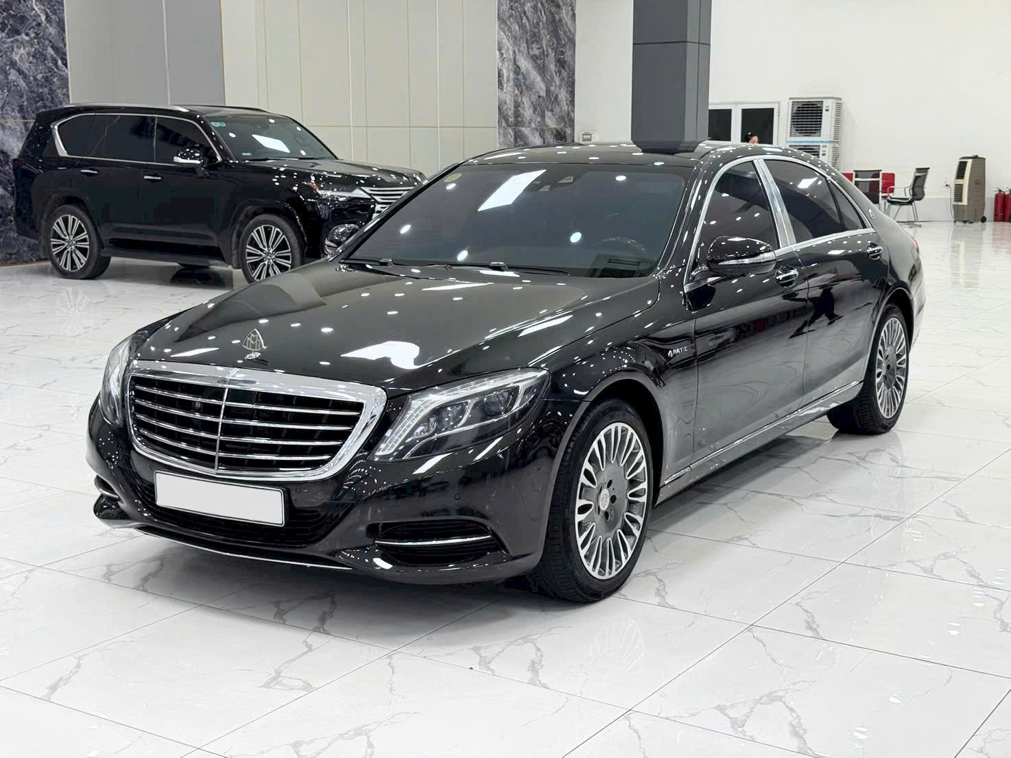 Gía chỉ quanh 1 đồng đã có Mercedes- Benz S500L 2015 Xe Chất