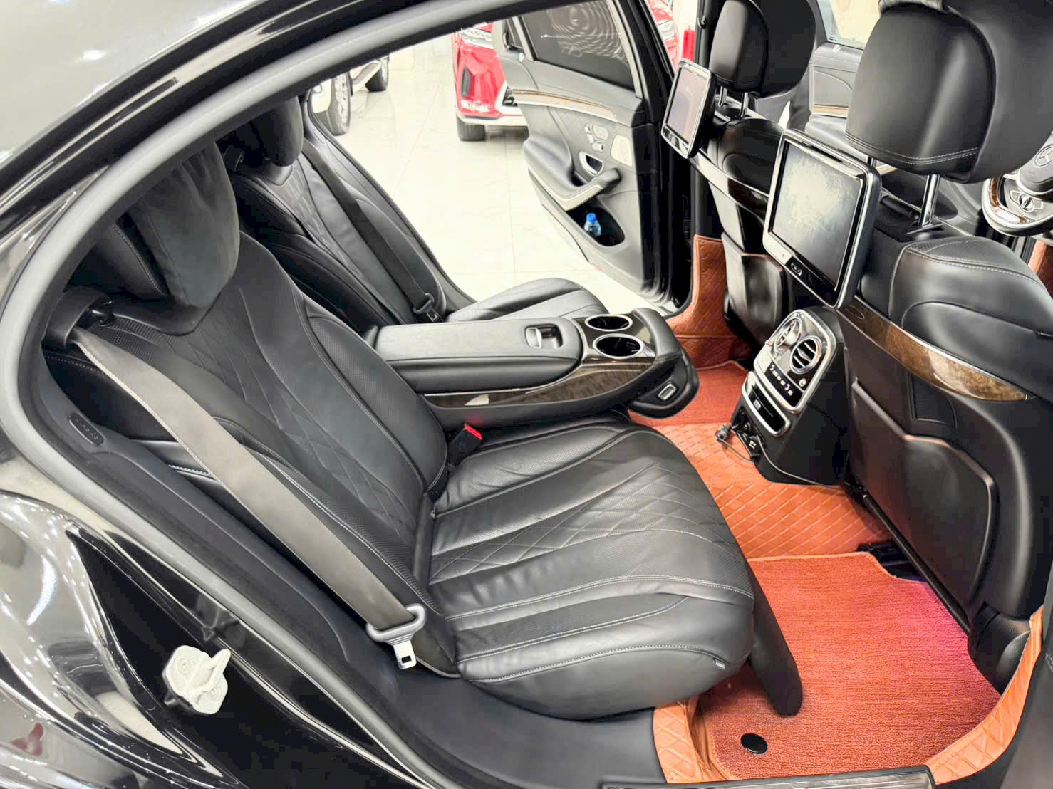 Gía chỉ quanh 1 đồng đã có Mercedes- Benz S500L 2015 Xe Chất