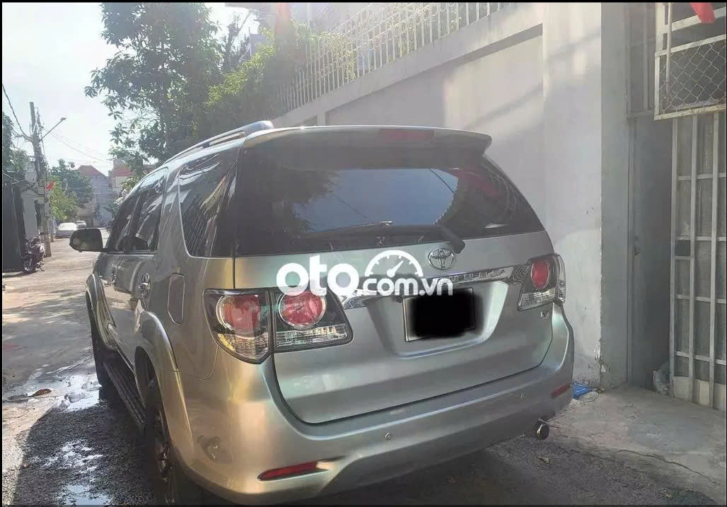 Toyota Fortuner 2016 – Số Tự Động – Máy Xăng – 7 Chỗ