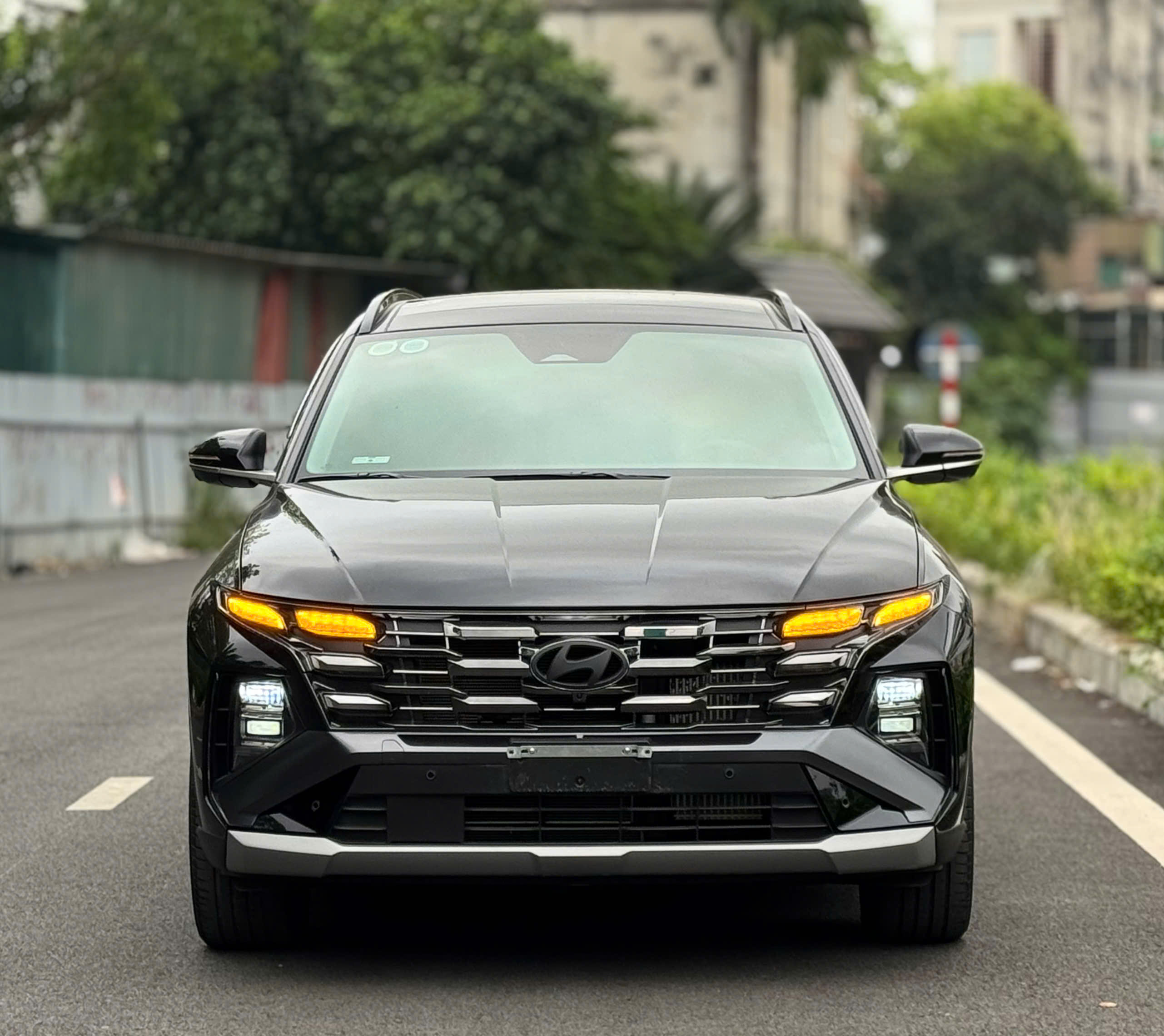 HYUNDAI TUCSON 1.6 TURBO SX 2025 XE ĐẸP NHƯ MỚI