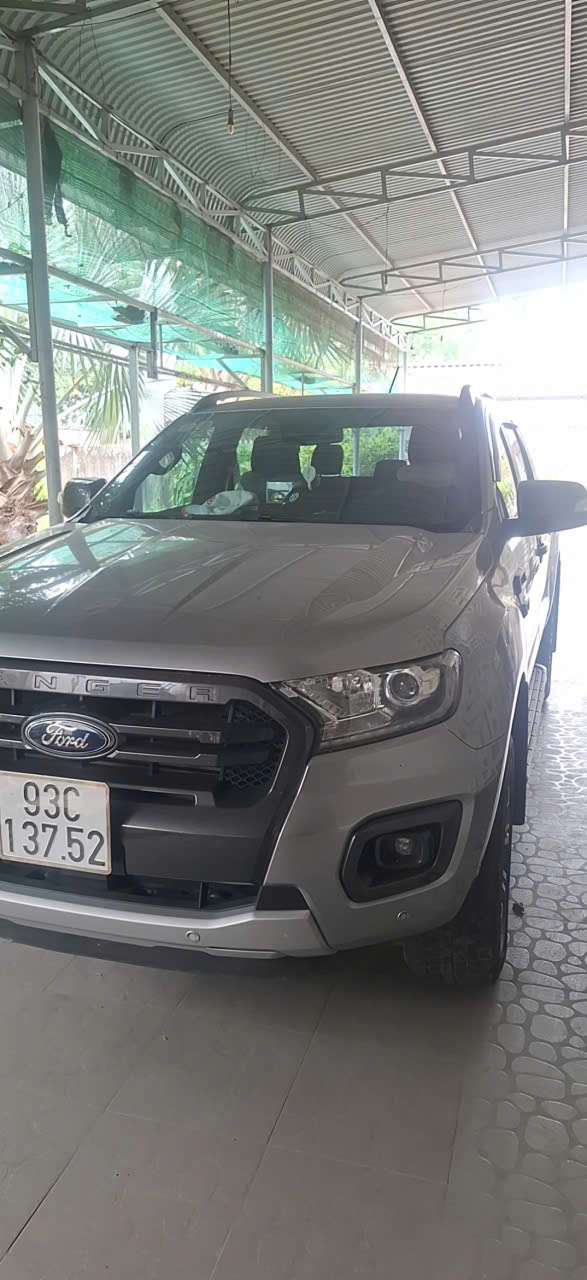Ford Ranger Wildtrak Nhập Thái 2019 – Màu Bạc