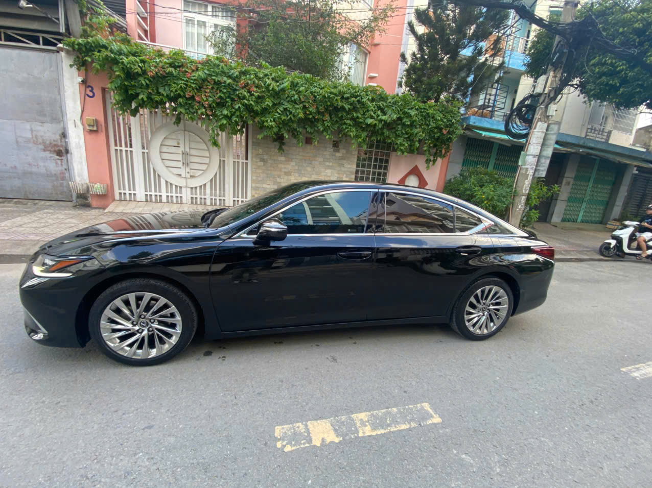 BÁN LEXUS ES250 2022 – SANG TRỌNG, ĐẲNG CẤP