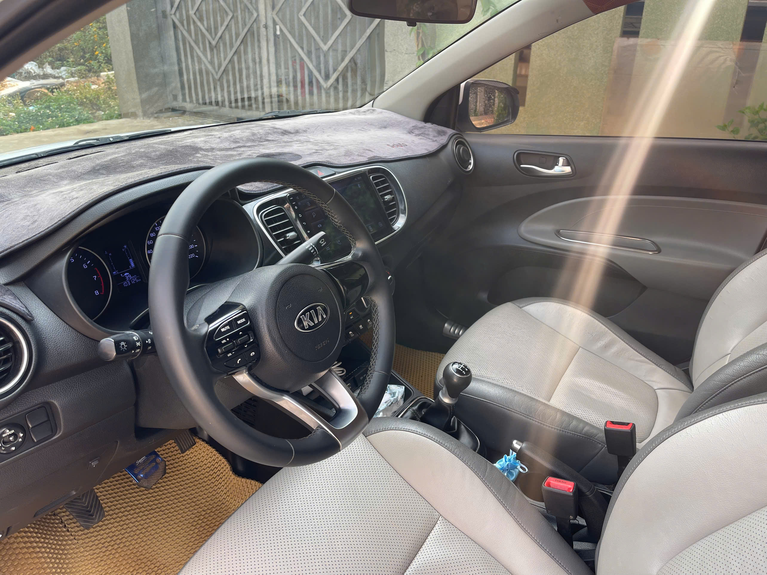 Bán Kia Soluto 2019 Số Sàn Bản Đủ