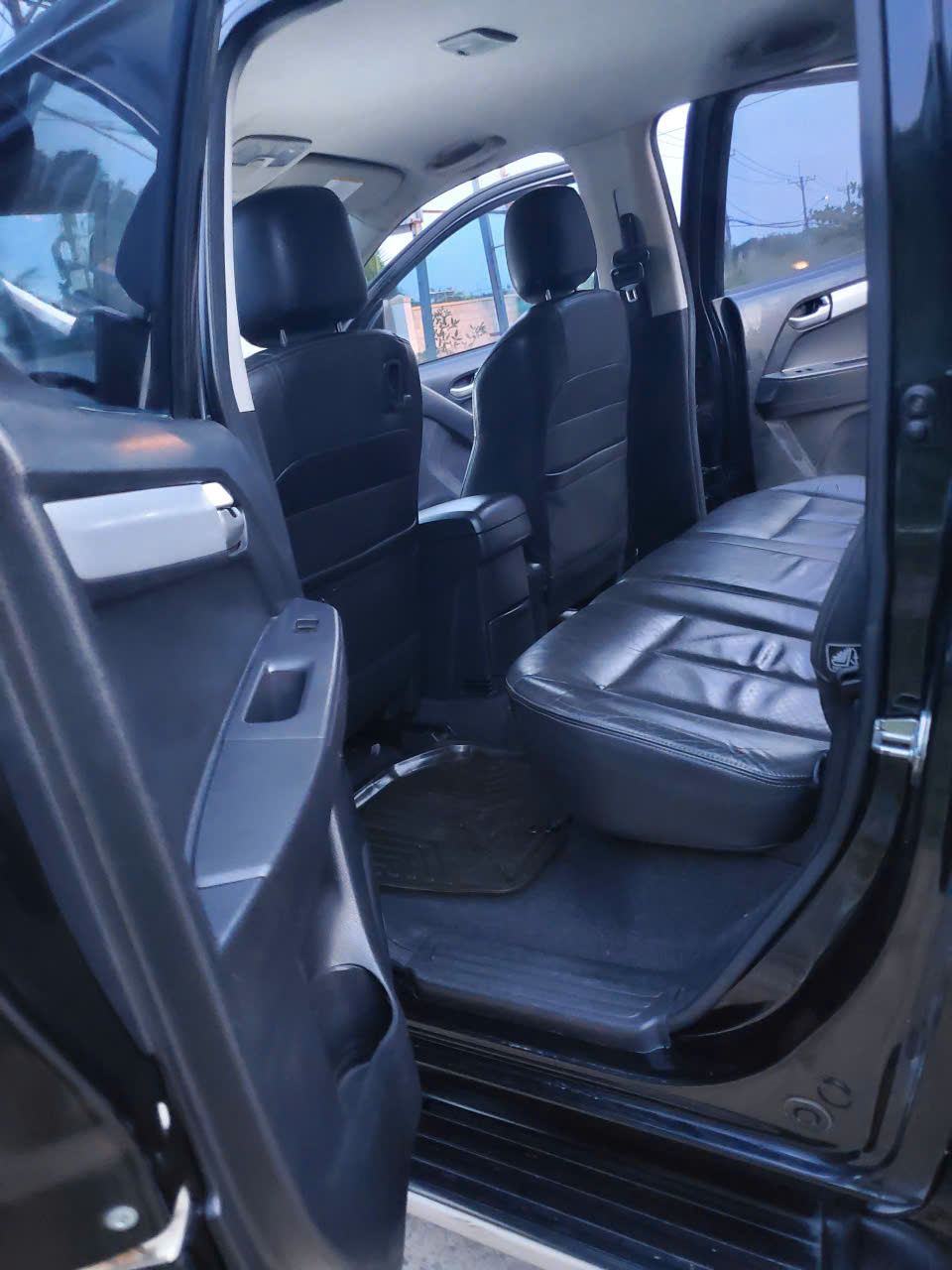 Isuzu D-Max 2017 Số Sàn 1 Cầu – Máy Số Zin, Giá Mềm